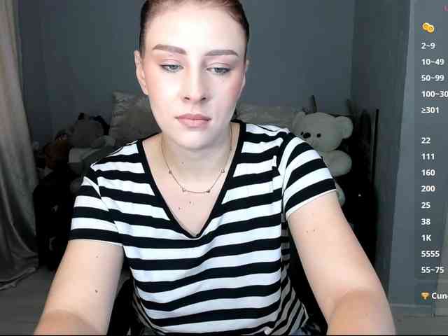 RedheadDevil webcam