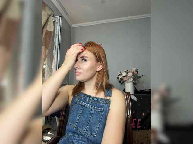 RedheadDevil webcam