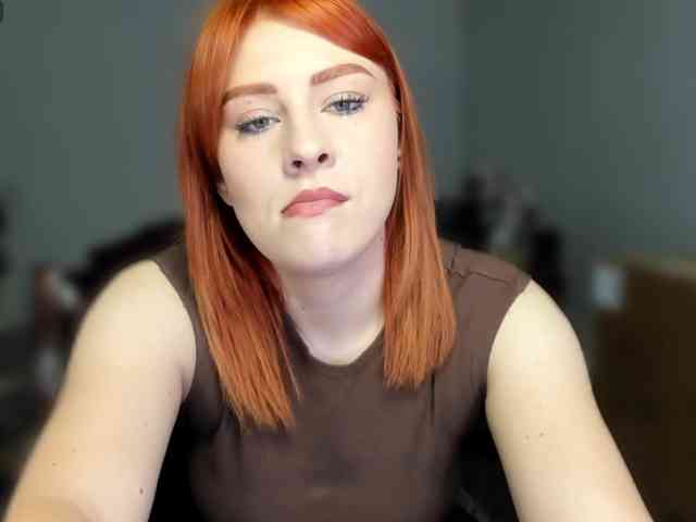 RedheadDevil webcam