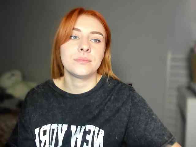 RedheadDevil webcam