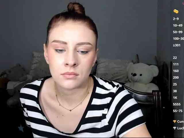 RedheadDevil webcam