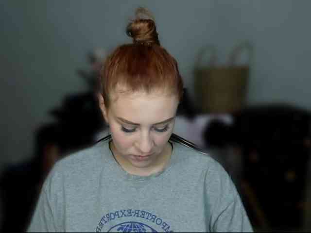 RedheadDevil webcam