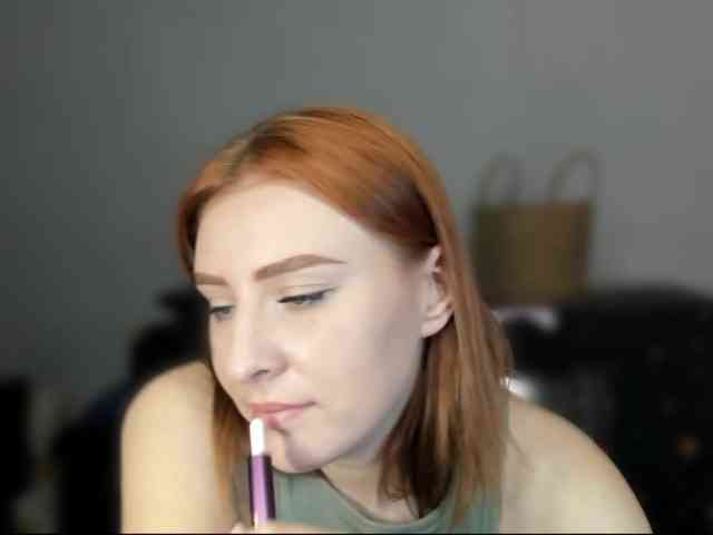 RedheadDevil webcam