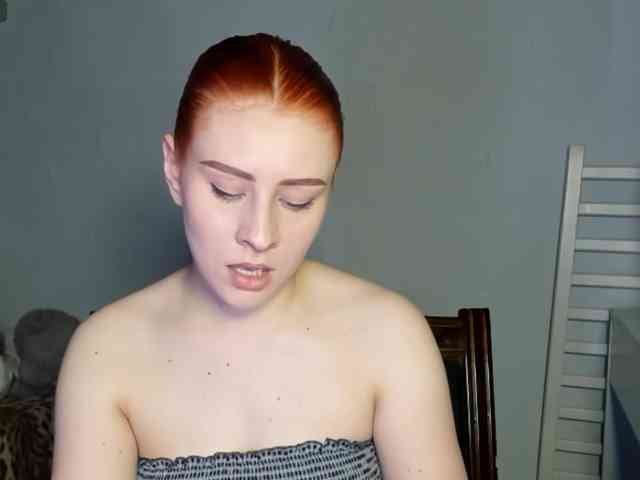 RedheadDevil webcam