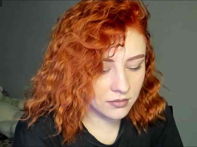 RedheadDevil webcam