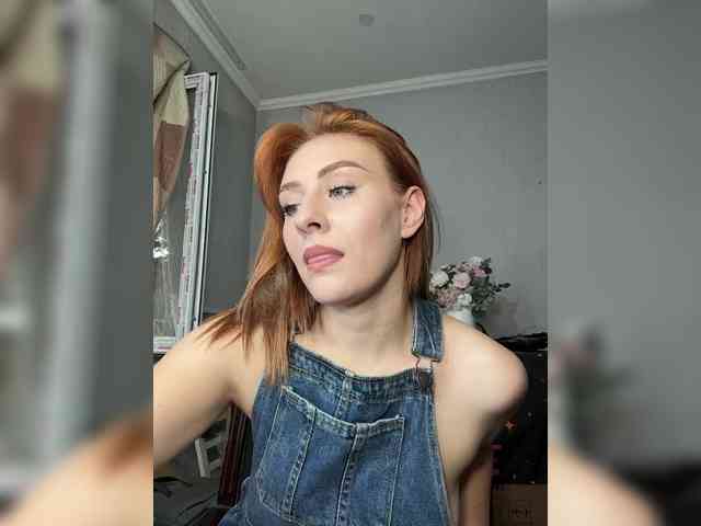 RedheadDevil webcam