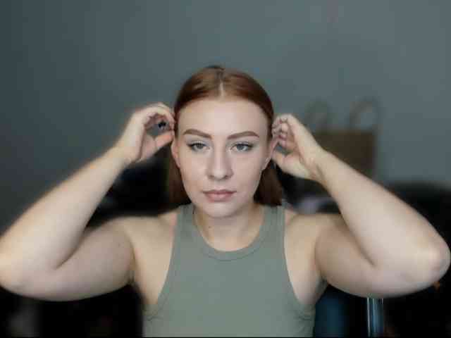 RedheadDevil webcam