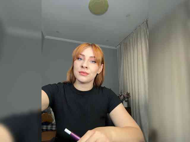 RedheadDevil webcam