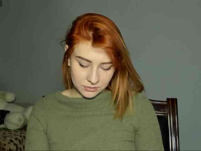RedheadDevil webcam