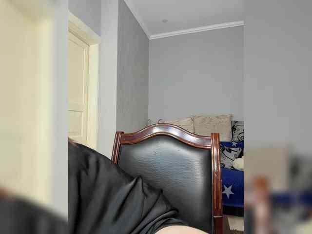RedheadDevil webcam