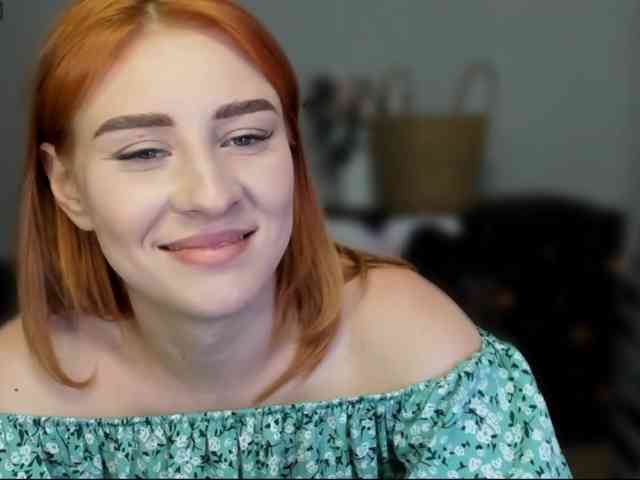 RedheadDevil webcam