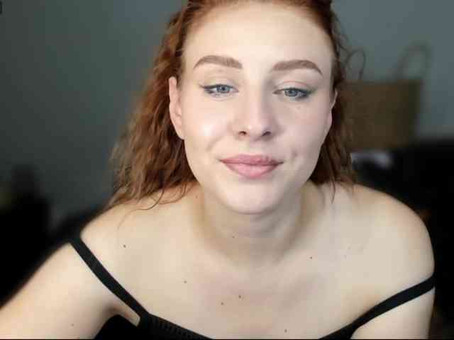RedheadDevil webcam