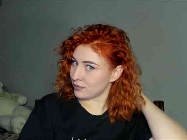 RedheadDevil webcam
