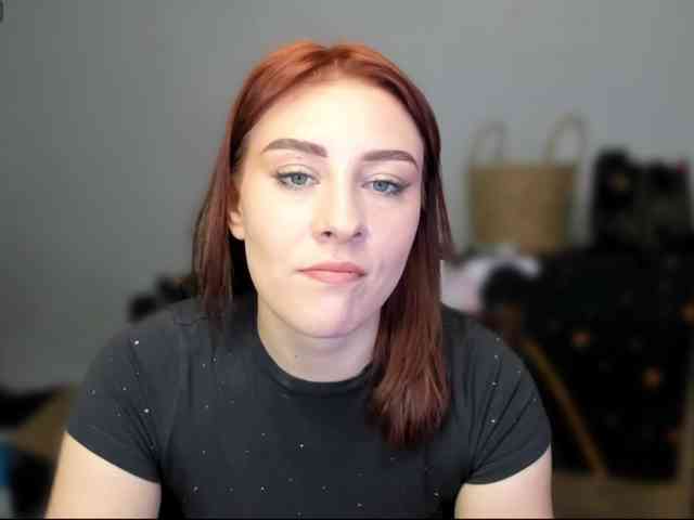 RedheadDevil webcam