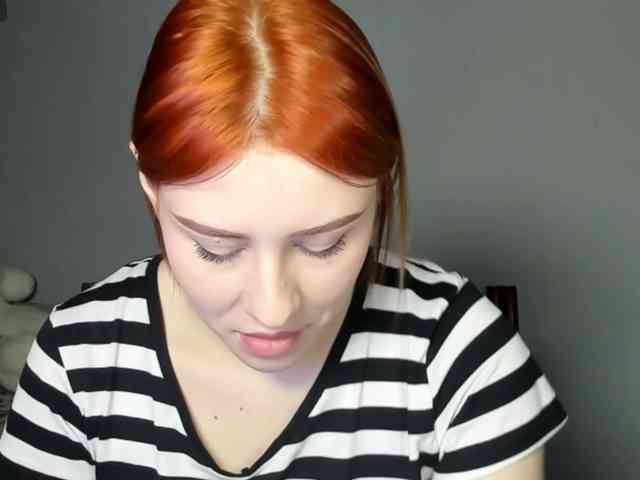 RedheadDevil webcam