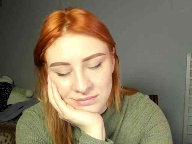 RedheadDevil webcam