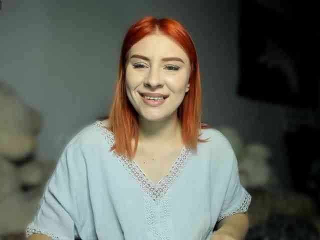 RedheadDevil webcam