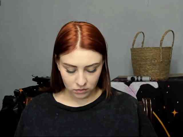 RedheadDevil webcam