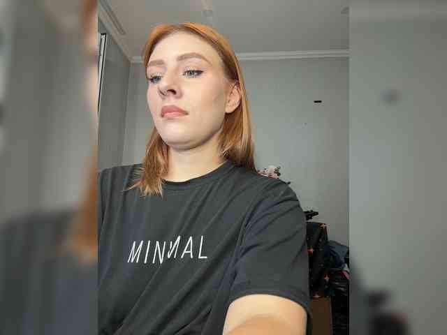redheaddevil's live room