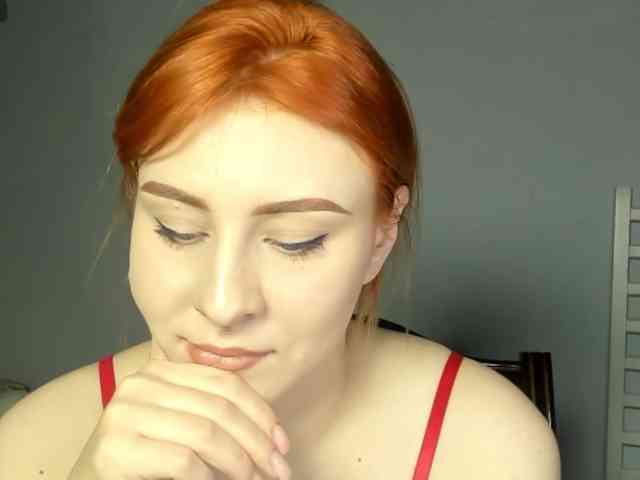 RedheadDevil webcam