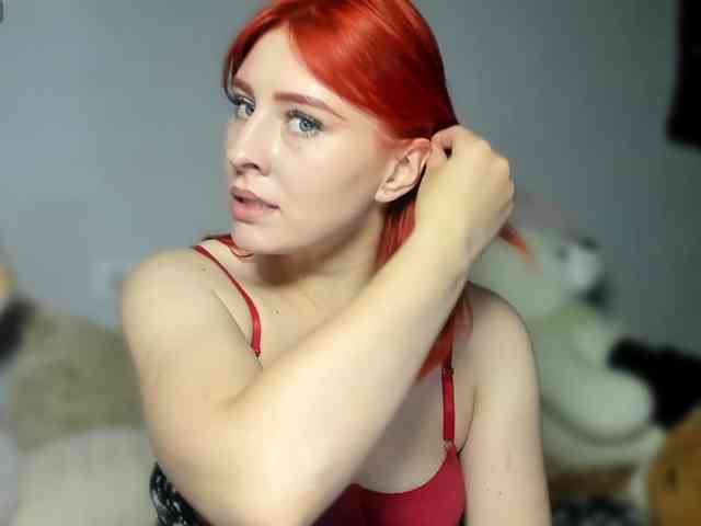 RedheadDevil webcam