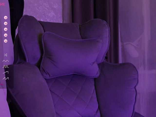 MossiPolli's BongaCams show and profile