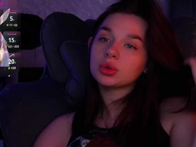 _Polly_ — live female cam