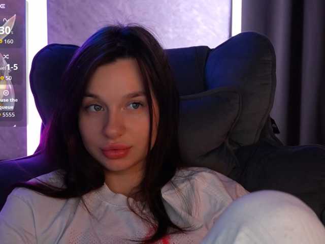 MossiPolli live cam on BongaCams