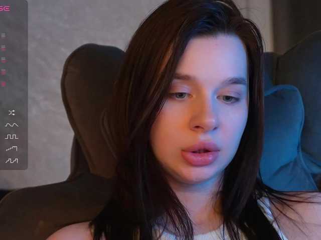 MossiPolli's BongaCams show and profile