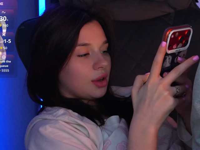 MossiPolli live cam on BongaCams