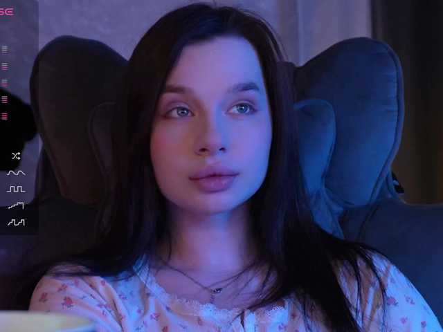 MossiPolli's BongaCams show and profile