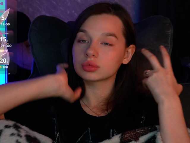 _Polly_ live cam preview