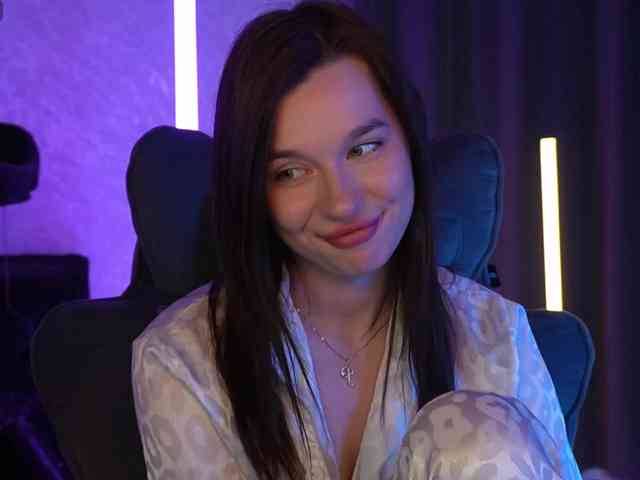 _Polly_ webcam