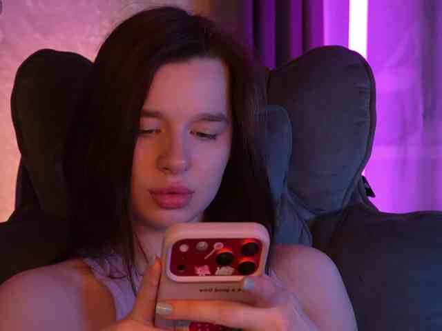 _Polly_ webcam