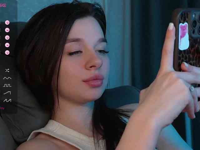 _Polly_ webcam