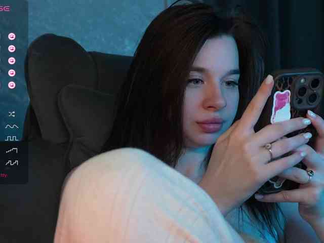 _Polly_ webcam