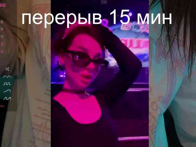 _Polly_ webcam