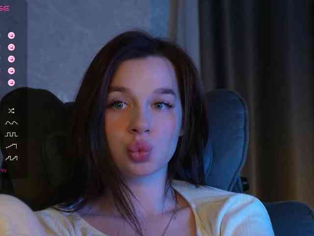 _Polly_ webcam