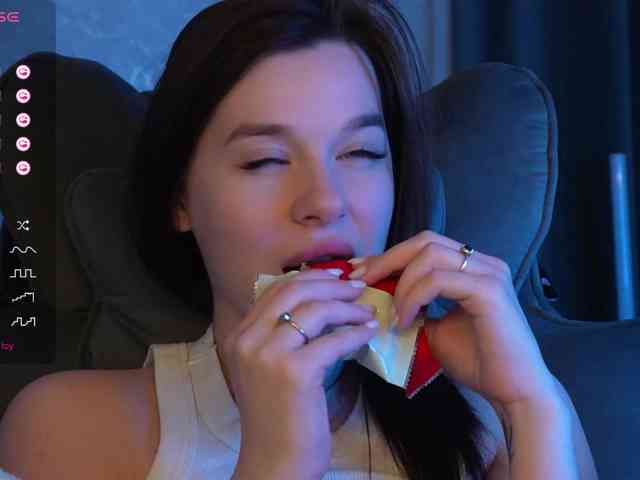 _Polly_ webcam