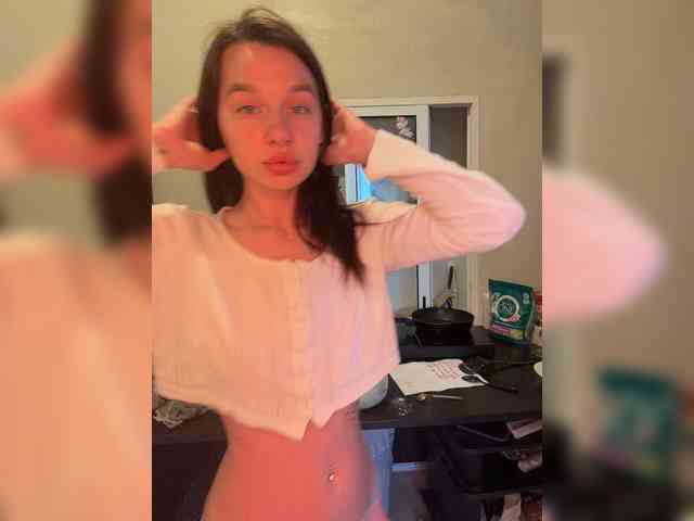 _Polly_ webcam