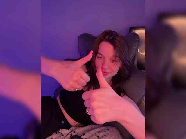 _Polly_ webcam