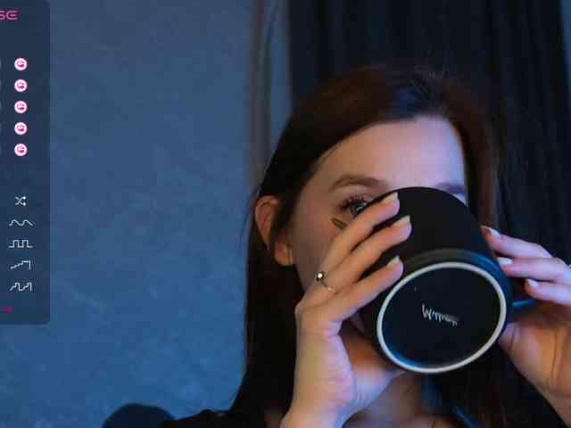 _Polly_ webcam