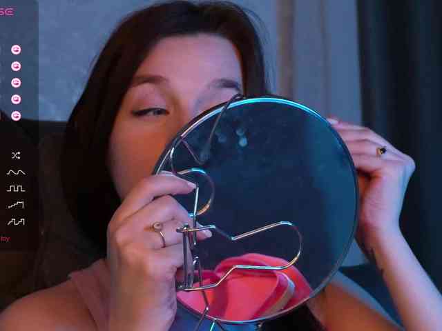 _Polly_ webcam