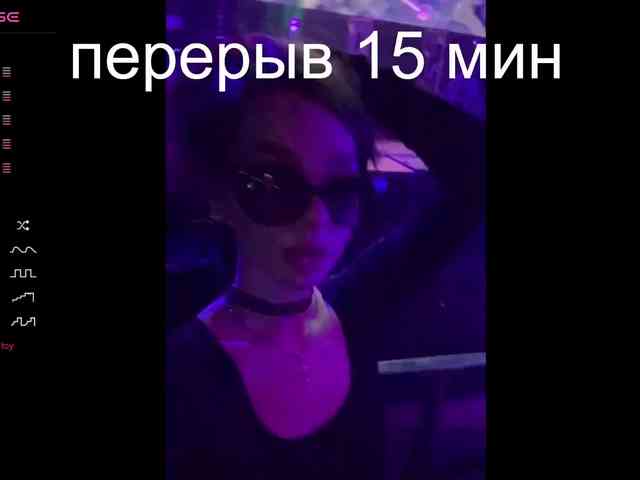 _Polly_ webcam
