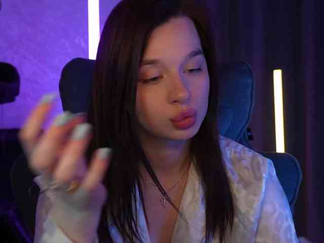 MossiPolli Live Webcam on BongaCams