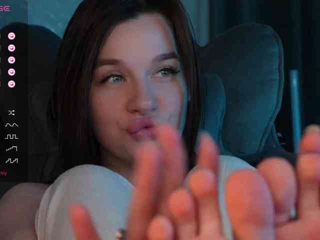 _Polly_ webcam