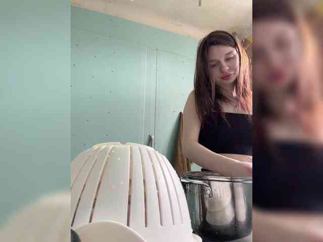 _Polly_ webcam