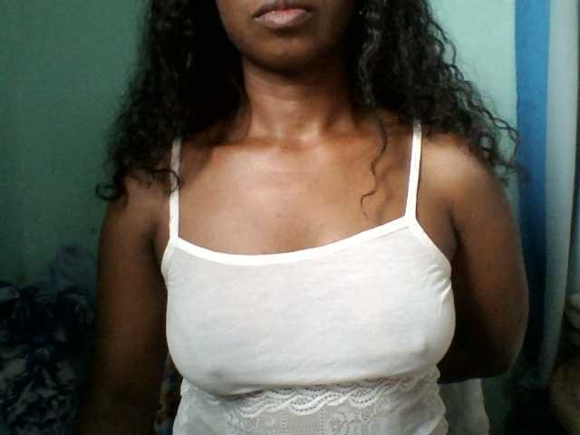 Elvia01, modèle sur Bongacams