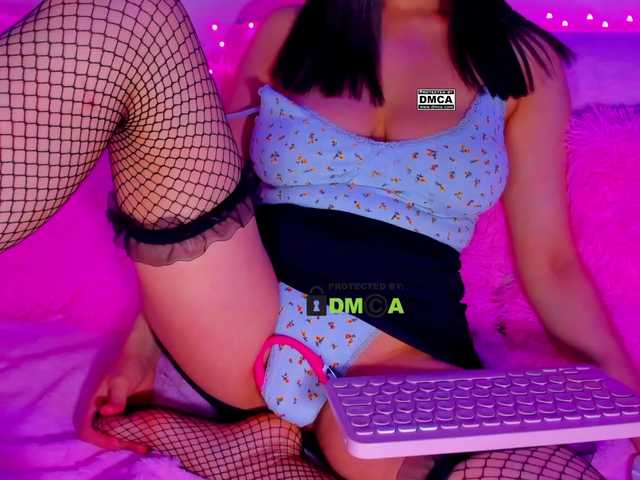 -roxy-a cam belle