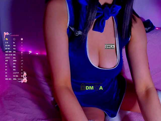 -roxy-a live cam on BongaCams